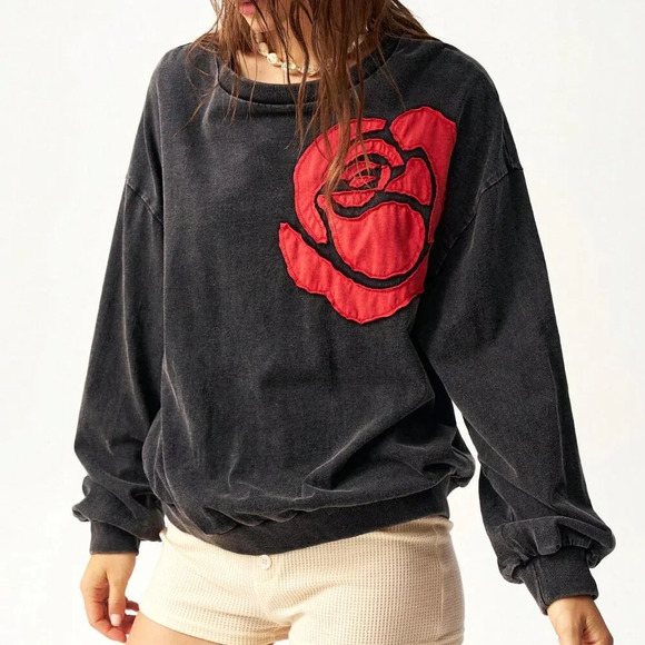 Black Casual Women's Floral Print T-Shirt - Picture 8 of 9